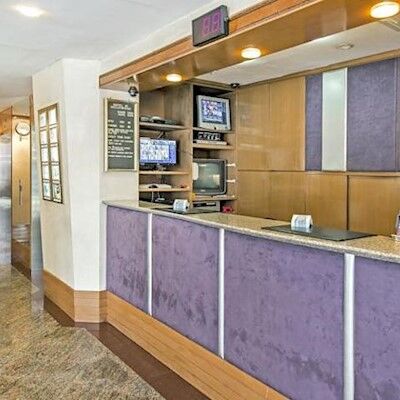 81 Premier Hollywood Singapura